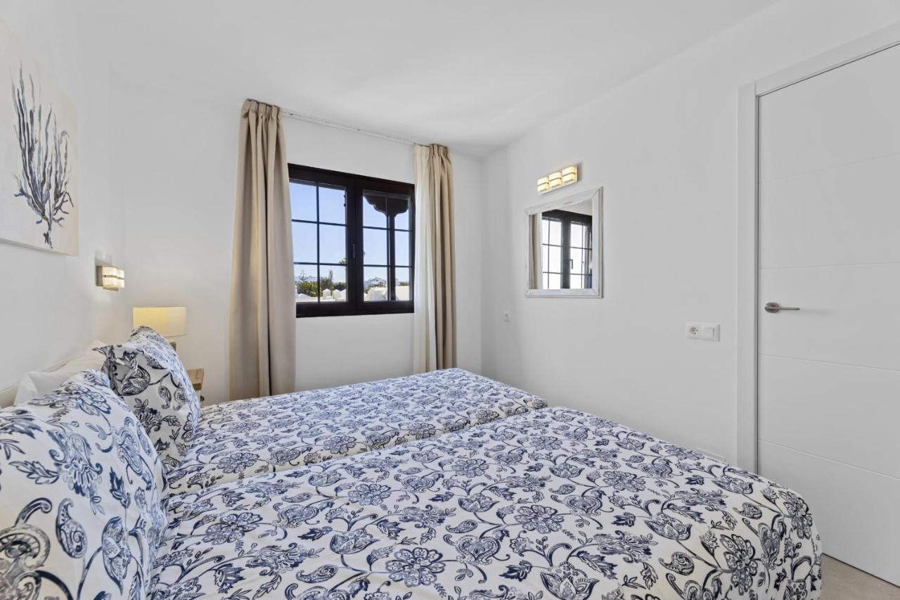 Casahost Bastian Boutique II Seaview Appartement Costa Teguise Buitenkant foto